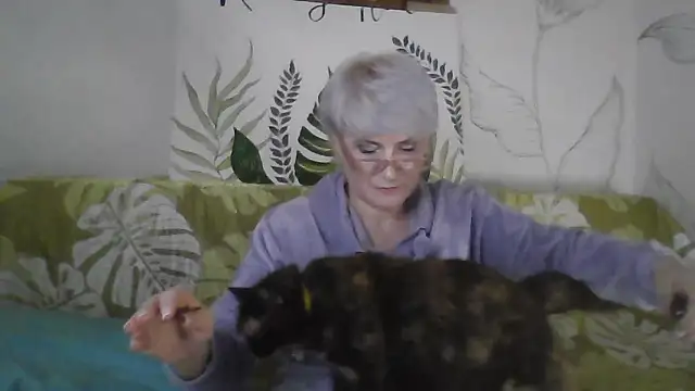 Catty Lady online show from 01-08-26, 06:32