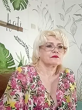 Catty Lady online show from 06-15-26, 07:38