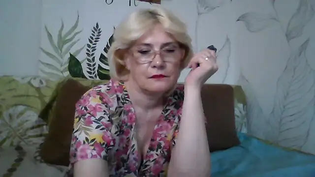 Catty Lady online show from 06-24-26, 04:39