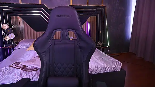 EviLune online show from 09-14-25, 06:23