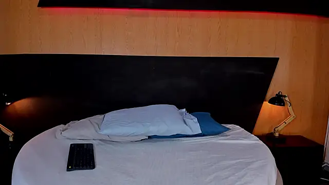 Dakota Monroe online show from 09-24-25, 07:28