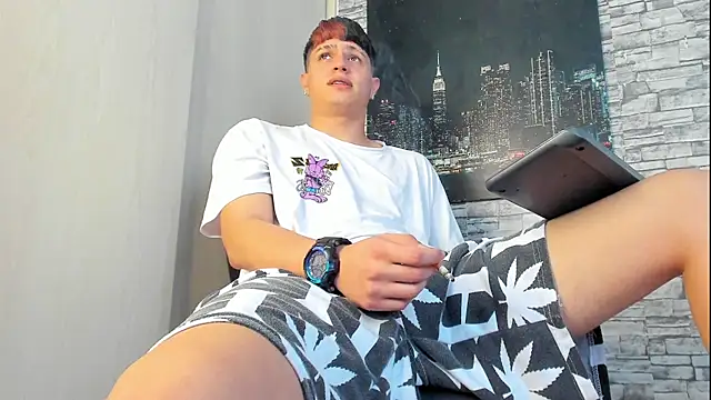 Themasterhades 777 online show from 10-10-25, 08:30