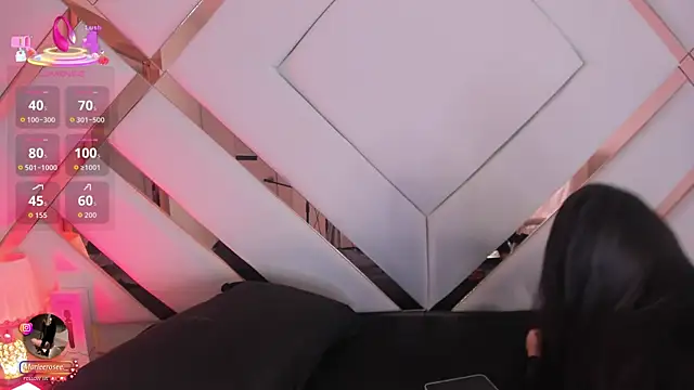 Snapshot of Mariee_rosee chatting on 10-14-25, 10:21 Mariee rosee online show from 10-14-25, 10:21