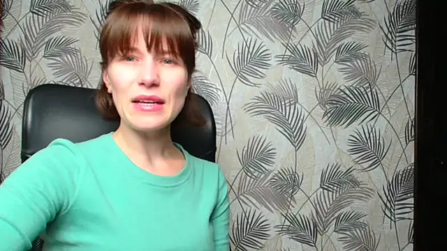 Kelly Kisss online show from 09-28-25, 05:18