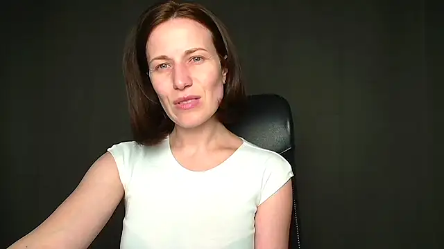Kelly Kisss online show from 05-03-26, 11:27