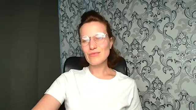Kelly Kisss online show from 06-15-26, 11:23