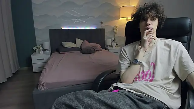 Edvard Blare online show from 09-28-25, 03:28