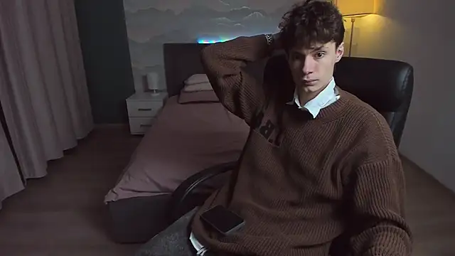 Edvard Blare online show from 10-24-25, 04:14