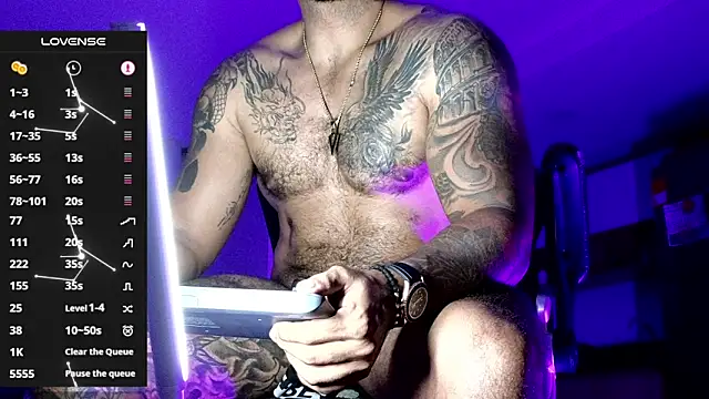 Max-prada online show from 02-15-26, 07:51