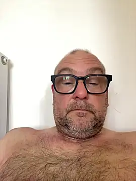 Snapshot of Bourne_606 chatting on 03-03-26, 10:43 Bourne 606 online show from 03-03-26, 10:43