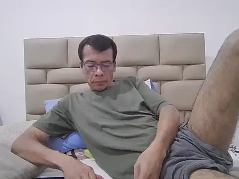 skinnylatino51 online show from 09-25-25, 12:25