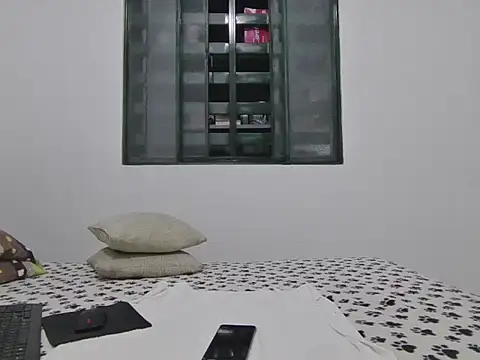 skinnylatino51 online show from 09-28-25, 01:11