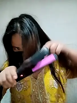 Snapshot of sia_143 chatting on 02-09-26, 02:43 sia 143 online show from 02-09-26, 02:43