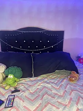 terra sunligth online show from 09-19-25, 02:35