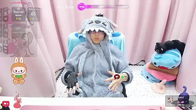 momoLoveLuna online show from 03-18-26, 01:36