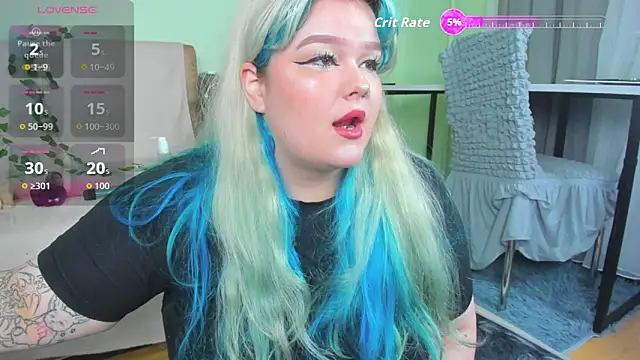 Snapshot of _CandyM1lky_ chatting on 10-02-25, 06:53 CandyM1lky online show from 10-02-25, 06:53