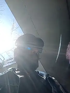 frenchblackc31 online show from 04-06-26, 11:22