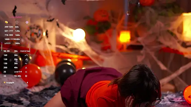 Snapshot of Julia_PR0 chatting on 10-31-25, 06:47 Julia PR0 online show from 10-31-25, 06:47