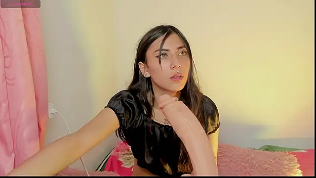 Alanaloiiss  online show from 02-20-26, 06:48