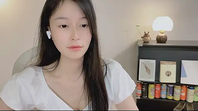 Onechestnut online show from 04-19-26, 05:12