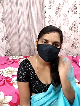 Snapshot of Lalitha-1995 chatting on 09-27-25, 09:14 Lalitha-1995 online show from 09-27-25, 09:14