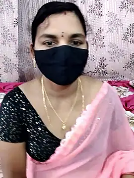 Snapshot of Lalitha-1995 chatting on 10-26-25, 07:03 Lalitha-1995 online show from 10-26-25, 07:03