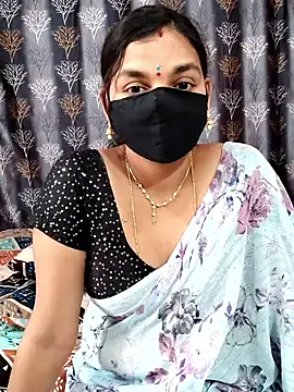 Snapshot of Lalitha-1995 chatting on 03-17-26, 08:06 Lalitha-1995 online show from 03-17-26, 08:06