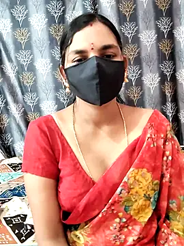 Snapshot of Lalitha-1995 chatting on 03-26-26, 03:45 Lalitha-1995 online show from 03-26-26, 03:45