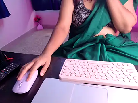 Snapshot of Anjalistar chatting on 02-15-26, 03:25 Anjalistar online show from 02-15-26, 03:25