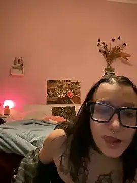 Snapshot of severingratty chatting on 10-05-25, 08:07 severingratty online show from 10-05-25, 08:07