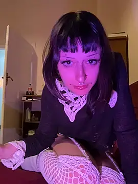 Snapshot of severingratty chatting on 10-10-25, 08:41 severingratty online show from 10-10-25, 08:41