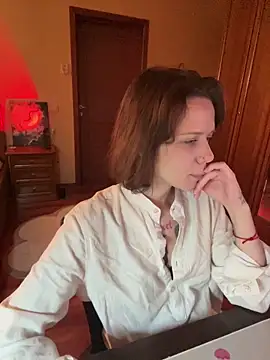 enchanting chloe online show from 10-12-25, 04:17