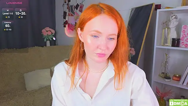 JoyceJones online show from 09-19-25, 07:03