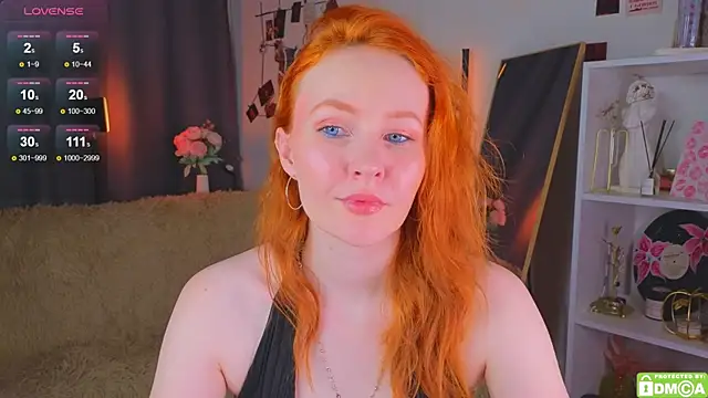 JoyceJones online show from 11-18-25, 08:13