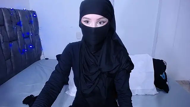   Nahia online show from 10-22-25, 01:44