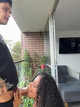 Snapshot of Rose-andres chatting on 03-19-26, 10:03 Rose-andres online show from 03-19-26, 10:03