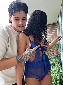 Snapshot of Rose-andres chatting on 03-29-26, 05:24 Rose-andres online show from 03-29-26, 05:24