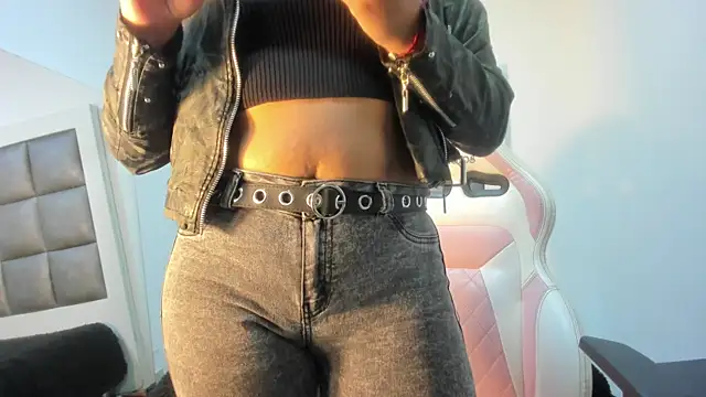 Mia lopez   online show from 09-19-25, 01:12