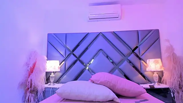 Milan LewisS online show from 03-04-26, 01:17