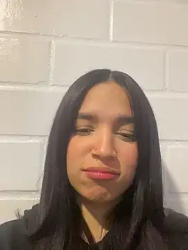 Snapshot of sofia_model chatting on 10-23-25, 11:03 sofia model online show from 10-23-25, 11:03