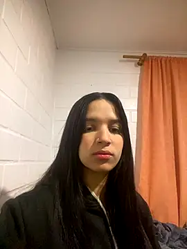 Snapshot of sofia_model chatting on 10-27-25, 04:44 sofia model online show from 10-27-25, 04:44