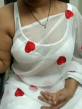 Snapshot of Anushka134 chatting on 10-05-25, 06:28 Anushka134 online show from 10-05-25, 06:28