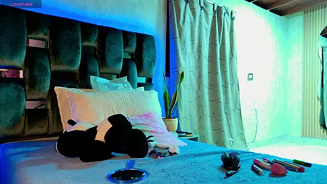 Taurito    online show from 10-31-25, 06:03