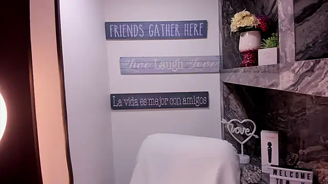 miss   taylor online show from 09-30-25, 06:02