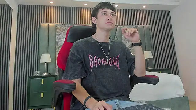 Michael blue online show from 09-20-25, 12:28