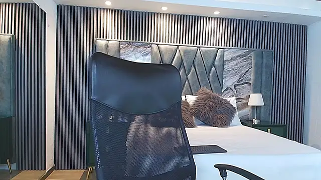 Michael blue online show from 02-12-26, 09:10