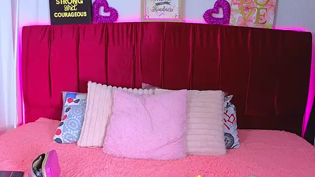 cuteeimy online show from 06-22-26, 04:48