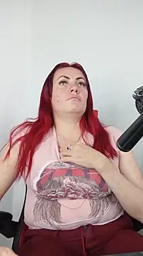 Snapshot of carolinhe_ chatting on 11-14-25, 07:56 carolinhe online show from 11-14-25, 07:56