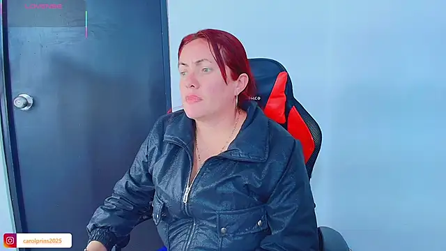 Snapshot of carolinhe_ chatting on 11-19-25, 07:58 carolinhe online show from 11-19-25, 07:58