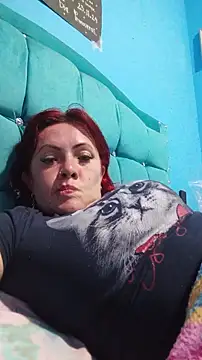 Snapshot of carolinhe_ chatting on 12-01-25, 10:15 carolinhe online show from 12-01-25, 10:15